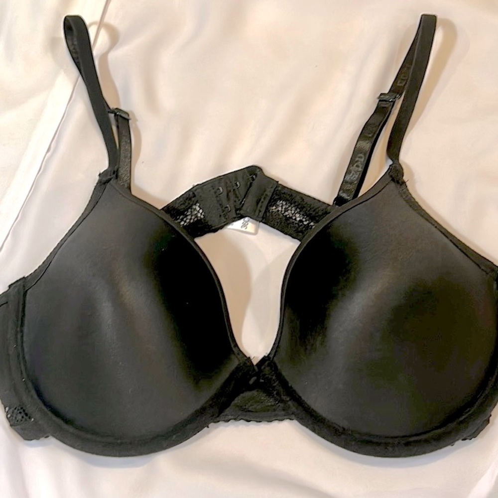 ⭐️Izod,36C,Black Full-Support Underwire Bra, Excelle Condition,Adjustable Straps